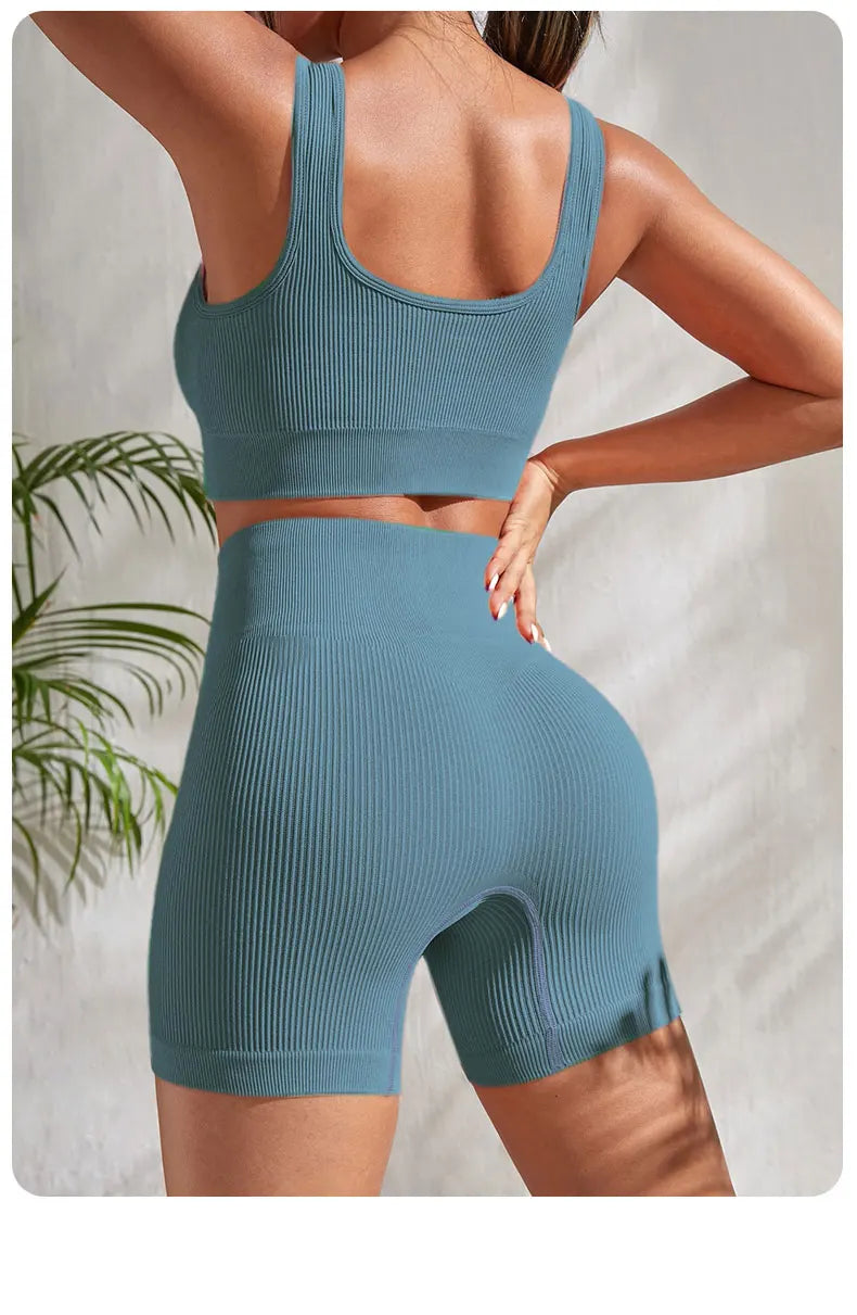 Conjunto de Yoga Sem Costuras - Conforto e Performance para Mulheres - Charme Lunar