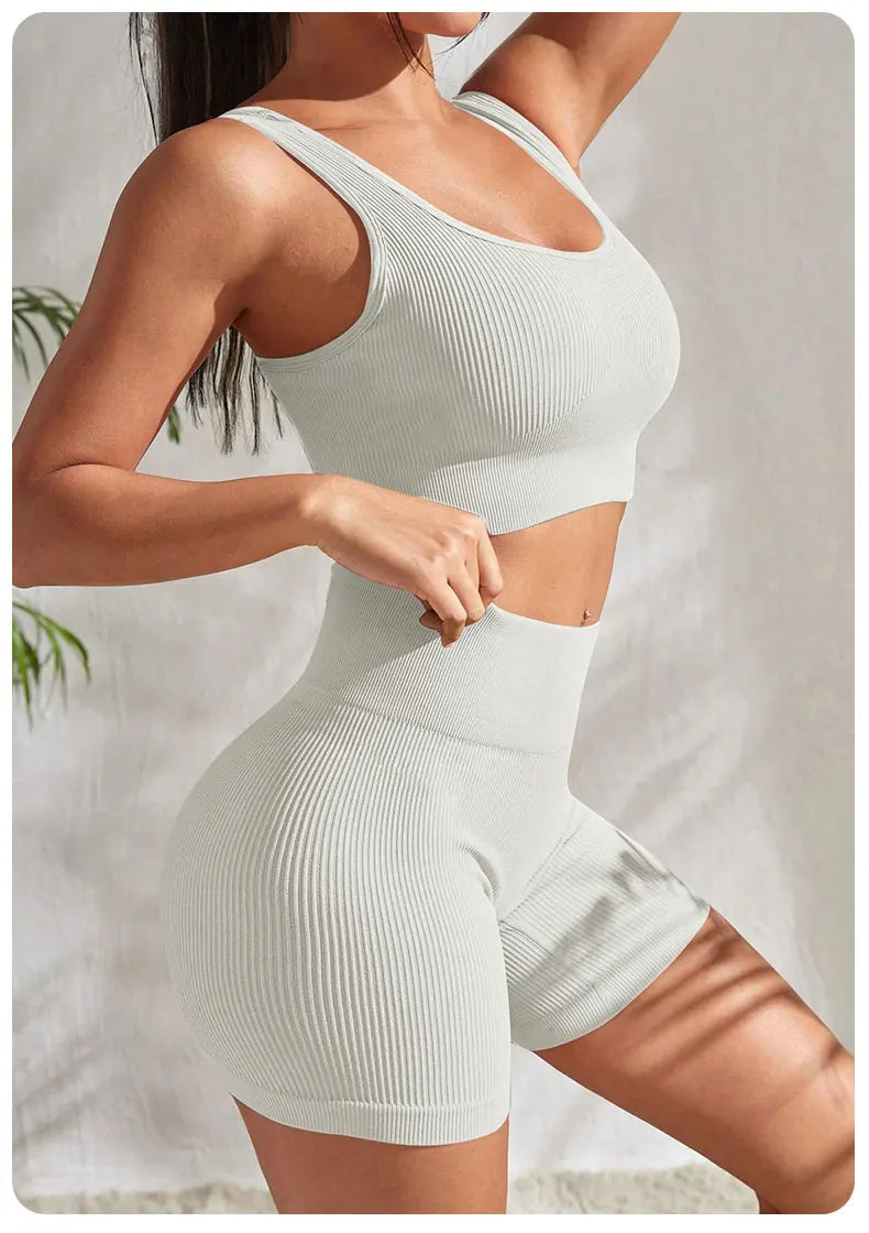 Conjunto de Yoga Sem Costuras - Conforto e Performance para Mulheres - Charme Lunar